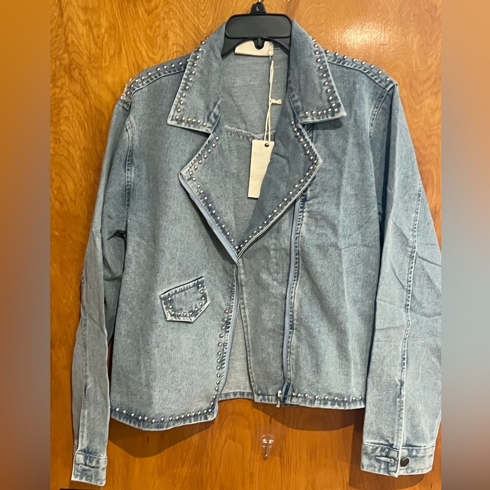 Denim jacket - Picture 2 of 9